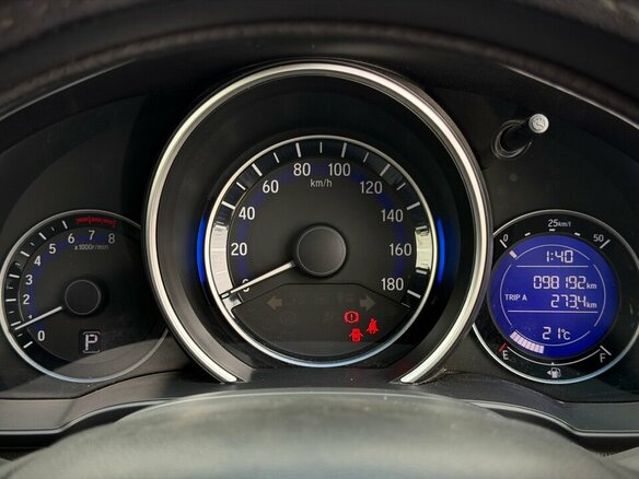 2014 Honda Fit II, белый, 950000 рублей - вид 17