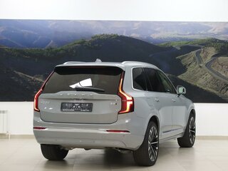 2026 Volvo XC90 B5 II Рестайлинг 2, серый, 10000000 рублей, вид 4