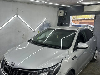 2011 Kia Rio 4-speed III, серебристый, 750000 рублей, вид 1