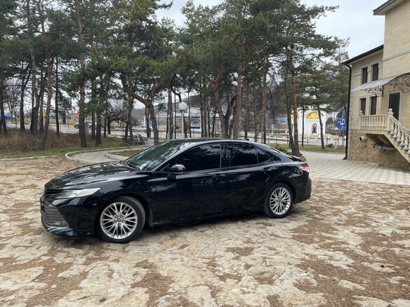 2018 Toyota Camry VIII (XV70), чёрный, 2720000 рублей - вид 11