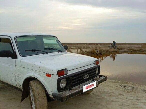 2013 Lada (ВАЗ) 2121 (4x4) I Рестайлинг, белый, 480000 рублей - вид 5