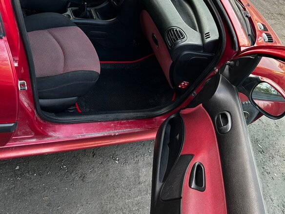 2004 Peugeot 206, красный, 120000 рублей - вид 5