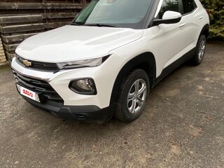 2020 Chevrolet TrailBlazer III, белый, 1900000 рублей, вид 2