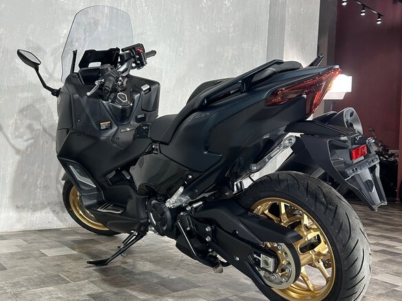 2022 Yamaha TMAX, синий - вид 6
