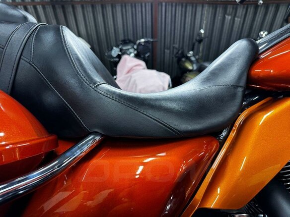 2018 Harley-Davidson Electra Glide, оранжевый, 1880000 рублей - вид 23