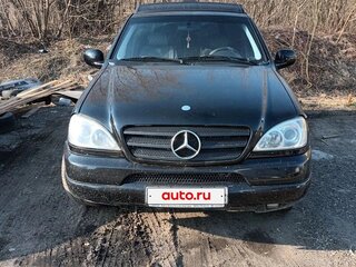 1999 Mercedes-Benz M-Класс 430 I (W163), чёрный, 550000 рублей, вид 1