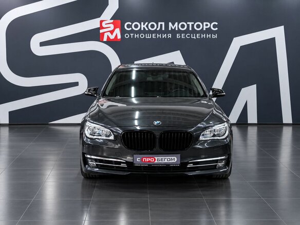 2014 BMW 7 серии Long 740Li xDrive V (F01/F02/F04) Рестайлинг, серый, 2999900 рублей - вид 2