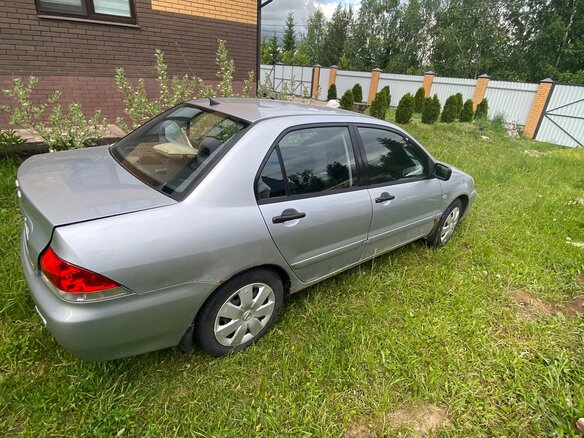 2005 Mitsubishi Lancer IX Рестайлинг, серебристый, 340000 рублей - вид 2