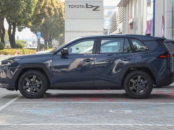 2026 Toyota RAV4 VI (XA60), синий - вид 3