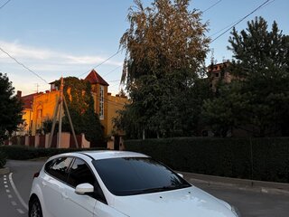 2013 Ford Focus III, белый, 575000 рублей, вид 3