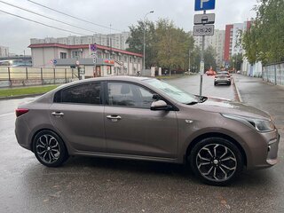 2018 Kia Rio IV, коричневый, 1550000 рублей, вид 5