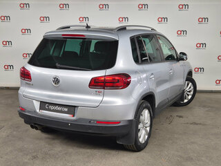 2016 Volkswagen Tiguan I Рестайлинг, серебристый, 1399000 рублей, вид 4