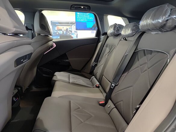 2025 BMW X3 Long 30L xDrive IV (G45/G48), серый, 7550000 рублей - вид 16