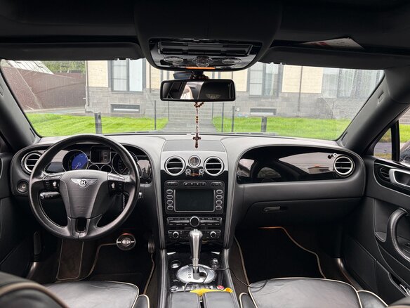 2011 Bentley Continental Flying Spur, чёрный, 2850000 рублей - вид 11