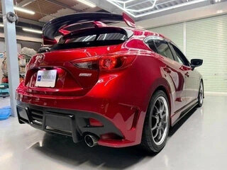 2018 Mazda Axela III Рестайлинг, красный, 979027 рублей, вид 3