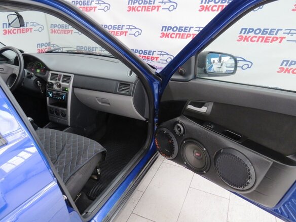 2011 Lada (ВАЗ) Priora I, синий, 320000 рублей - вид 9
