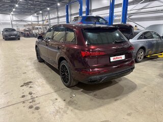 2022 Audi Q7 55 TFSI II (4M) Рестайлинг, чёрный, 8730000 рублей, вид 4