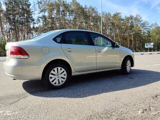 2011 Volkswagen Polo V, серебристый, 530000 рублей, вид 3