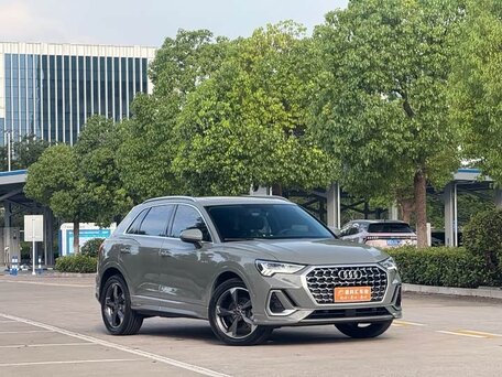 2022 Audi Q3 35 TFSI II (F3), серый, 2040000 рублей, вид 3