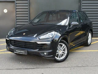 2015 Porsche Cayenne S II Рестайлинг (958), чёрный, 2990000 рублей, вид 1