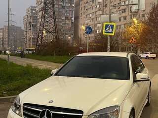2008 Mercedes-Benz C-Класс 200 III (W204), белый, 1300000 рублей, вид 3