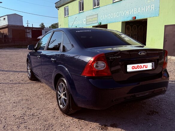 2011 Ford Focus II Рестайлинг, синий, 670000 рублей - вид 4