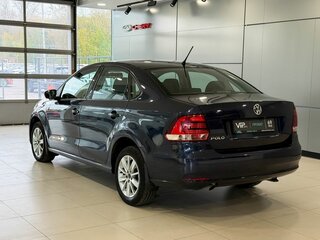 2016 Volkswagen Polo V Рестайлинг, синий, 1037000 рублей, вид 4