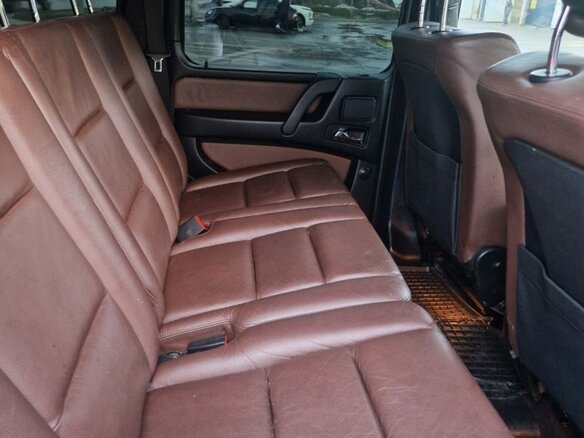 2010 Mercedes-Benz G-Класс 500 II (W463) Рестайлинг 2, чёрный, 3600000 рублей - вид 14