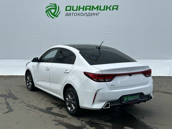 2021 Kia Rio IV Рестайлинг, белый - вид 6
