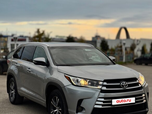 2016 Toyota Highlander III (XU50), серый, 2690000 рублей - вид 2