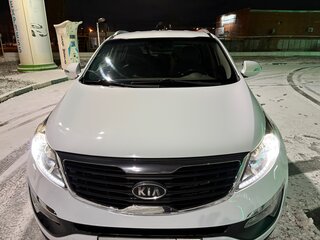 2011 Kia Sportage III, белый, 1600000 рублей, вид 1