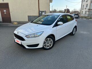 2016 Ford Focus III Рестайлинг, белый, 935000 рублей, вид 1