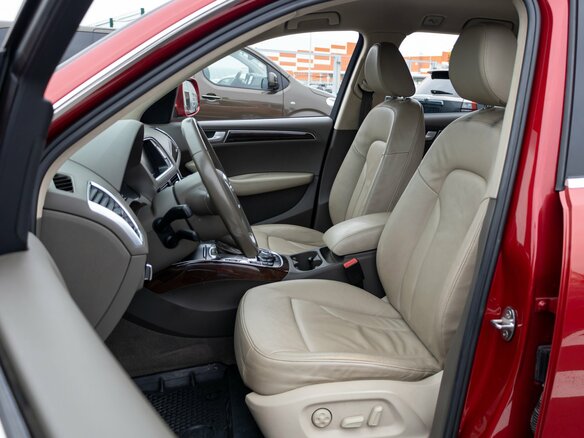 2010 Audi Q5 I (8R), красный, 1395000 рублей - вид 10
