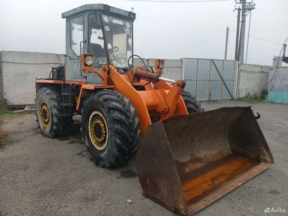 2001 Другие Неизвестна (автопогрузчики), жёлтый, 1050000 рублей
