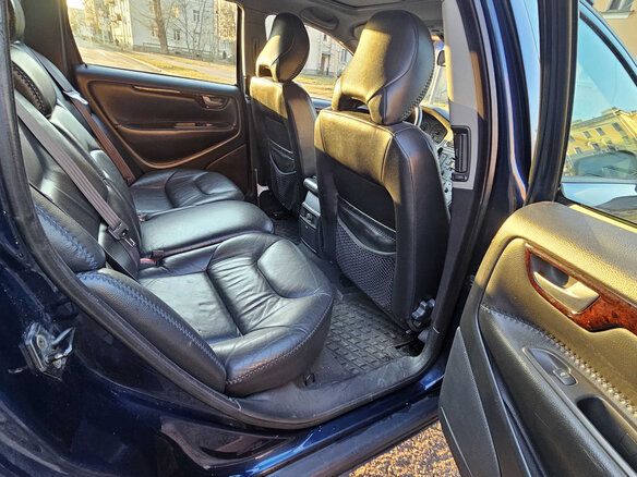 2000 Volvo XC70 I, синий, 650000 рублей - вид 9