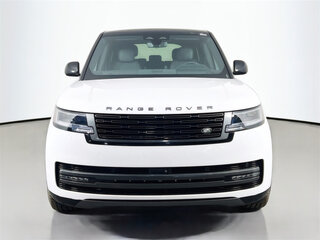 2026 Land Rover Range Rover P550e V, белый, 16809692 рублей, вид 2