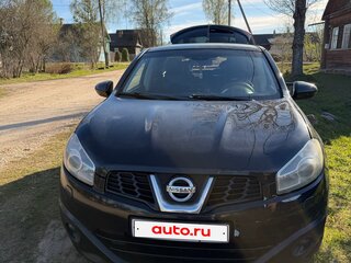 2013 Nissan Qashqai I Рестайлинг, чёрный, 900000 рублей, вид 1