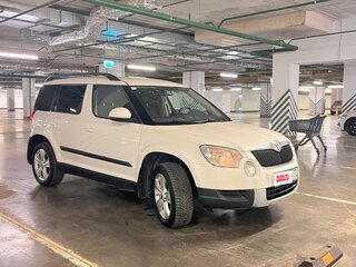 2013 Skoda Yeti I, белый, 850000 рублей, вид 3