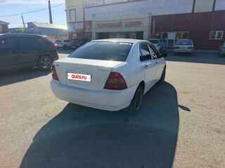 2001 Toyota Corolla Fielder IX (E120, E130), белый, 360000 рублей, вид 2