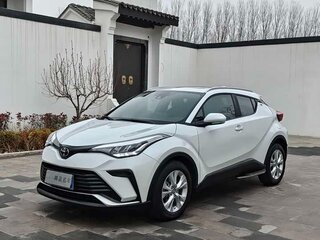 2021 Toyota Izoa I Рестайлинг, белый, 2300000 рублей, вид 1
