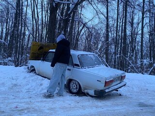2004 Lada (ВАЗ) 2105, белый, 52000 рублей, вид 2