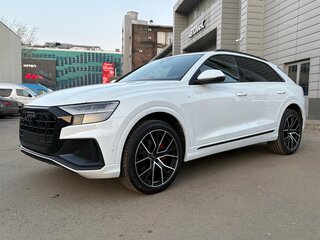 2020 Audi Q8 55 TFSI I (4M), белый, 7150000 рублей, вид 4
