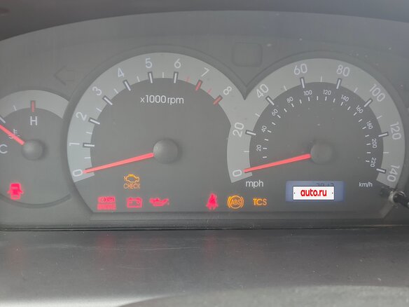 2002 Hyundai Elantra III (XD), красный, 230000 рублей - вид 4