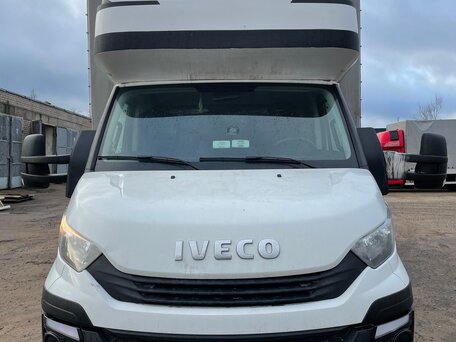 2018 Iveco Daily, белый, 3000000 рублей, вид 3
