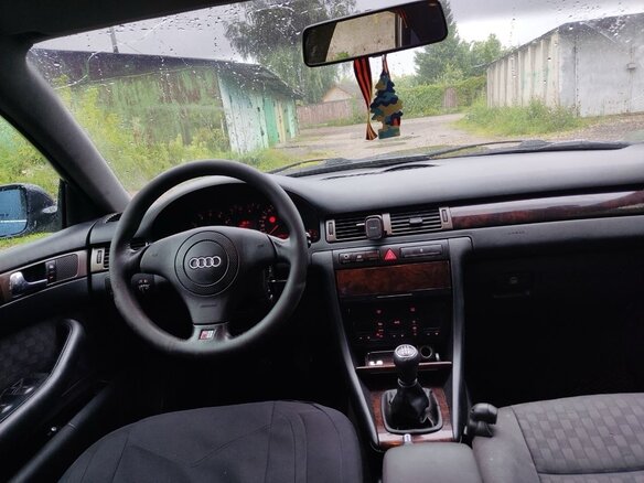 1998 Audi A6 II (C5), синий - вид 1
