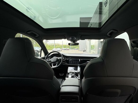 2025 Audi Q7 45 TFSI II (4M) Рестайлинг 2, белый, 11990000 рублей - вид 39