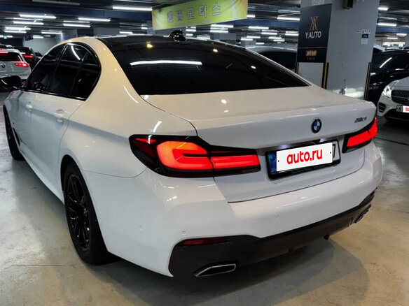 2022 BMW 5 серии 520i VII (G30/G31/G38) Рестайлинг, белый - вид 3