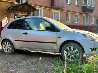 2004 Ford Fiesta Mk5, серый, 215000 рублей, вид 2
