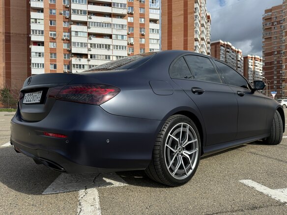 2020 Mercedes-Benz E-Класс 220 d V (W213, S213, C238) Рестайлинг, синий, 5200000 рублей - вид 8