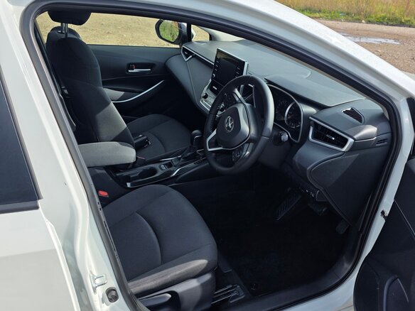 2019 Toyota Corolla XII (E210), белый, 1690000 рублей - вид 8
